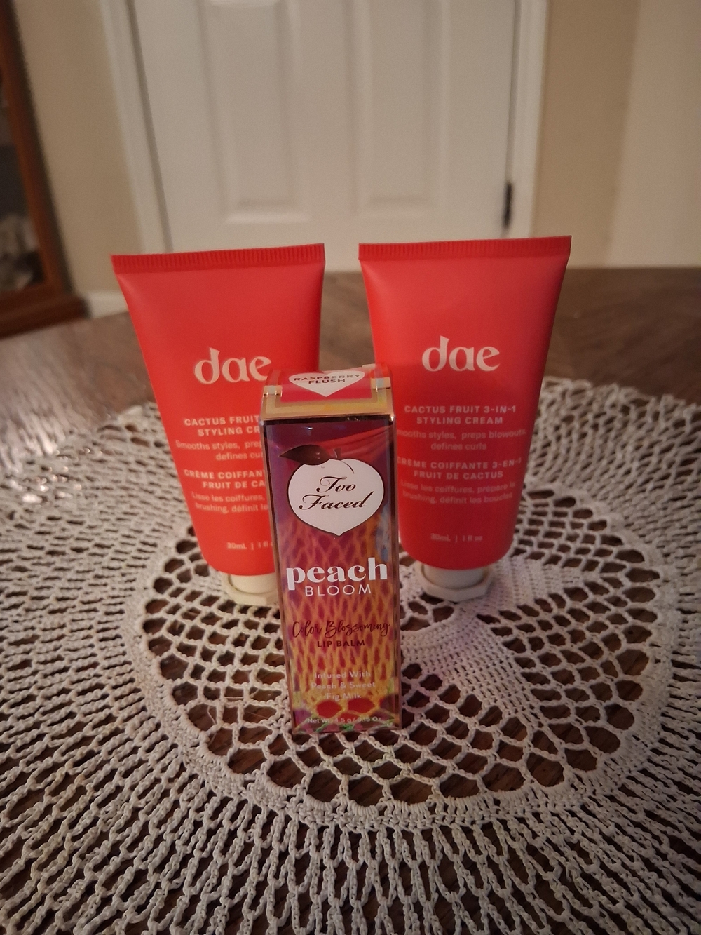 Dae Styling Cream And Too Faced Lip Balm Bundle